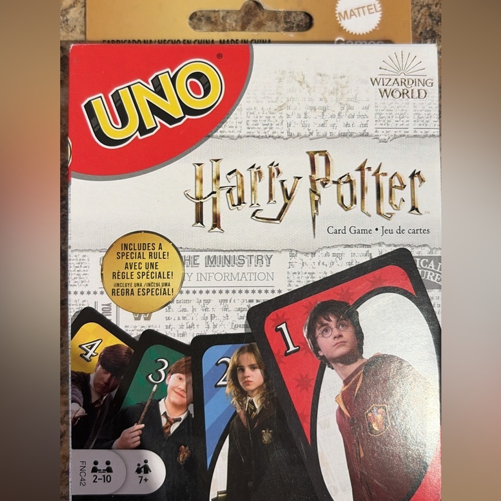 Wizarding World UNO Harry Potter Card Game | NWOT